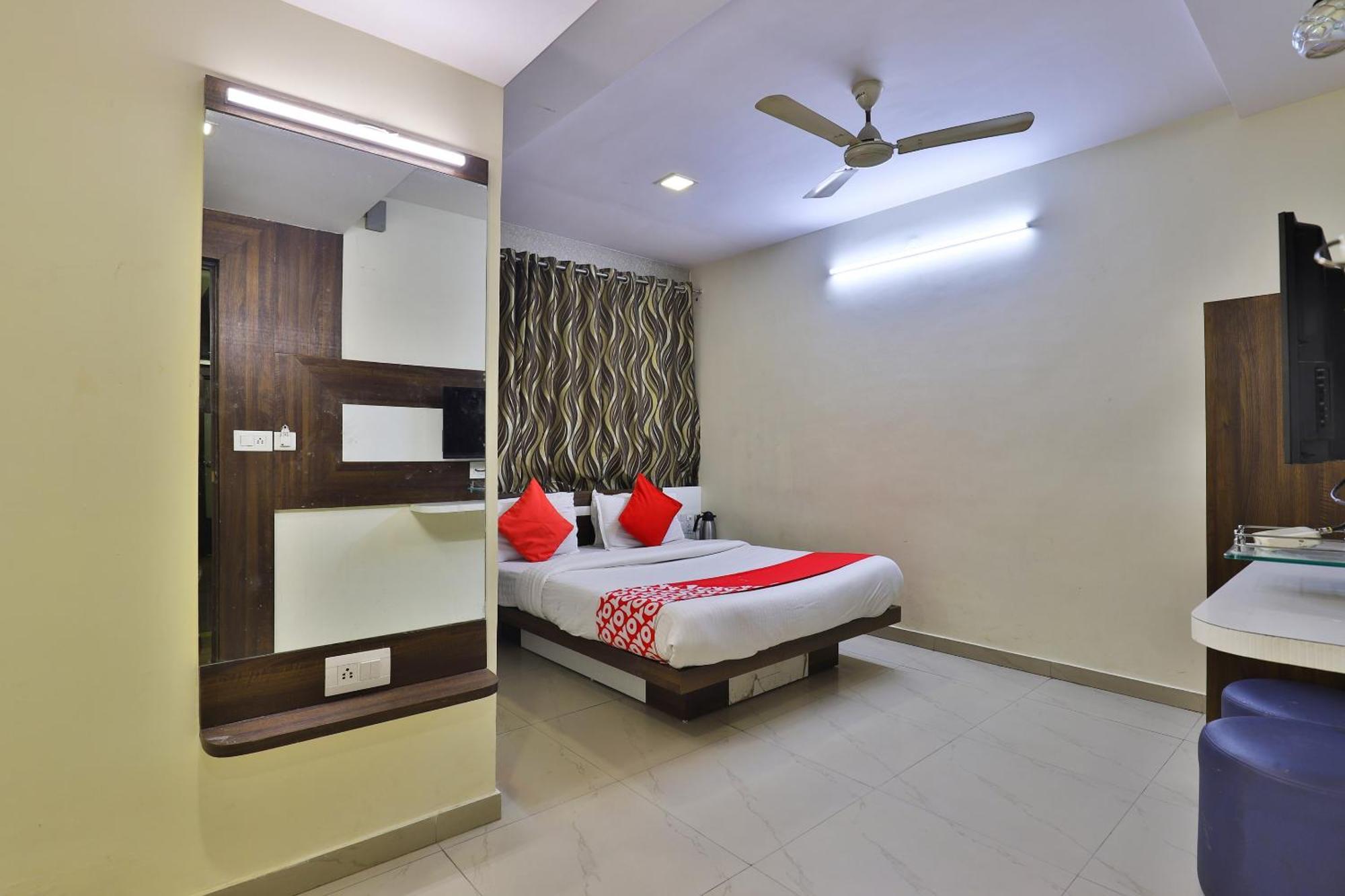 Hotel O Sri Balaji Residency Αχμπανταμπάντ Εξωτερικό φωτογραφία